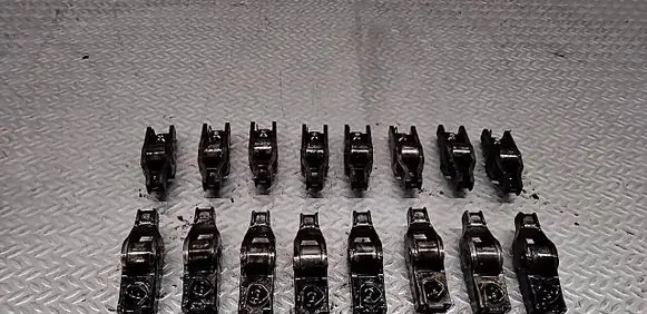 Opel Zafira B Valve rocker arm 