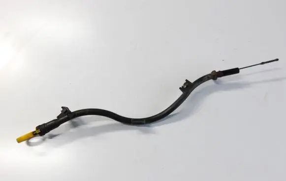 Volkswagen PASSAT B8 Oil level dip stick 04L103634B