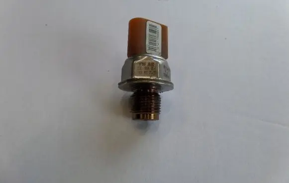 Seat Ibiza IV (6J,6P) Fuel main line pipe 03L906054