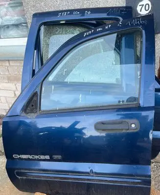 Jeep Cherokee Front door