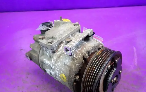 Volkswagen PASSAT B6 Air conditioning (A/C) compressor (pump)