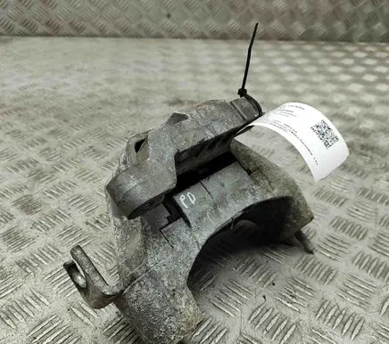 Opel Ampera Engine mount bracket 25953778