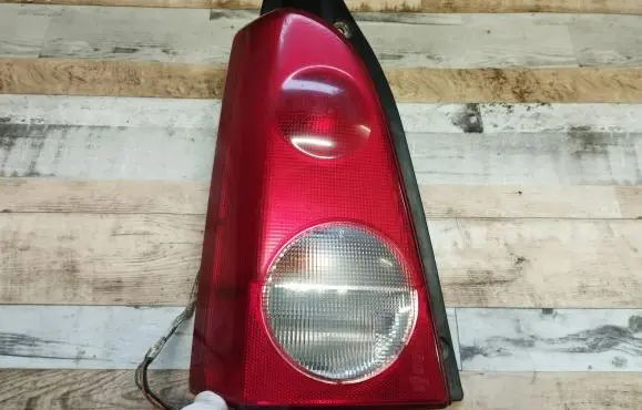 Suzuki Wagon R+ Rear/tail lights