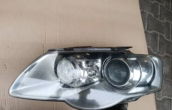 Volkswagen PASSAT B6 Headlight/headlamp 3C0941751G 89312650