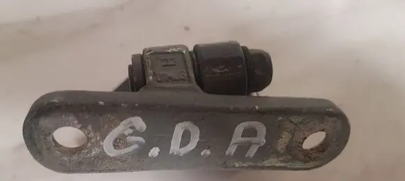 Mercedes-Benz A W168 Rear door lower hinge