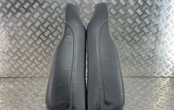 Volvo XC60 Rear seat side bottom trim 