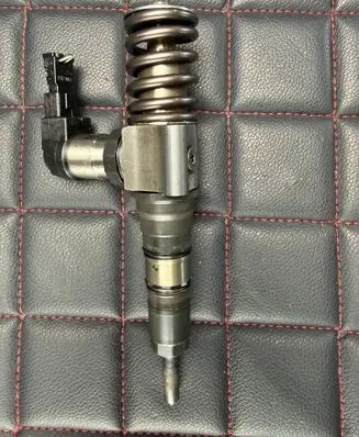 Volkswagen PASSAT B6 Fuel injector 03G130 002163 111108