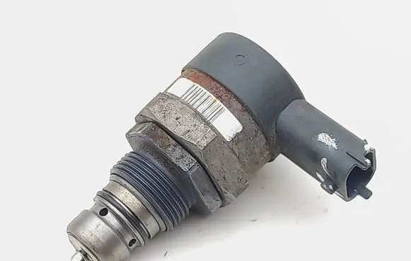 Honda Accord Fuel pressure regulator 0281002966 161111 38164892