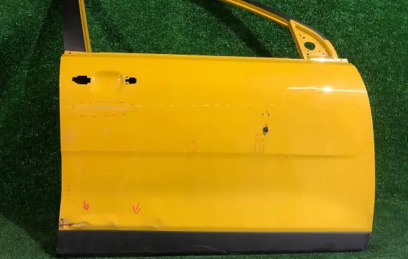 KIA Stonic Front door 4864