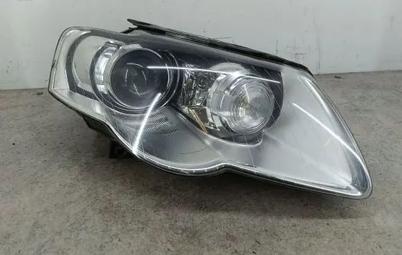 Volkswagen PASSAT B6 Headlight/headlamp 893126693D0907391B