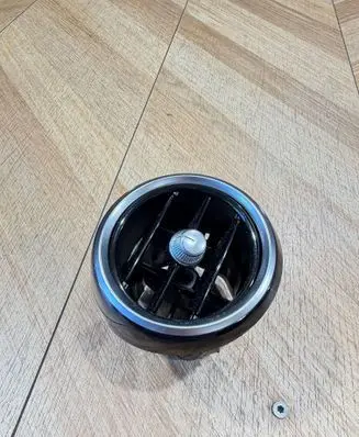 Mercedes-Benz C W205 Dash center air vent grill A2058300201