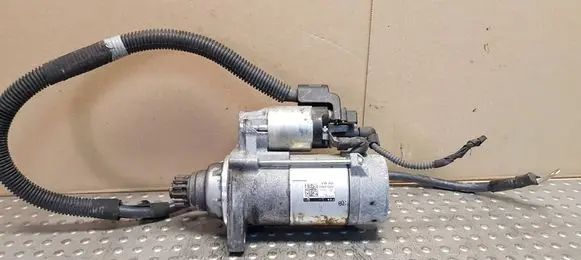 Skoda Octavia Mk3 (5E) Starter motor 02M911024B