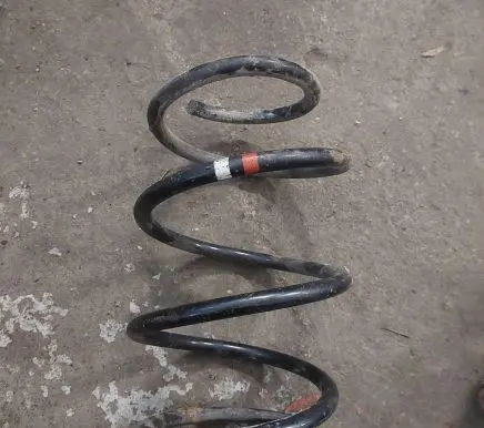 BMW 3 E46 Front coil spring