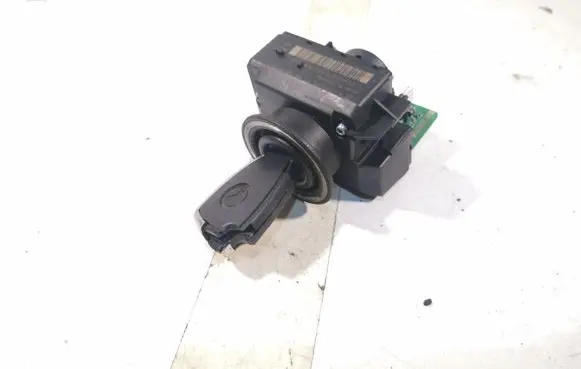 Mercedes-Benz CLK A209 C209 Ignition lock A2095453108