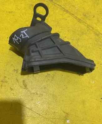Ford Focus Intake resonator 