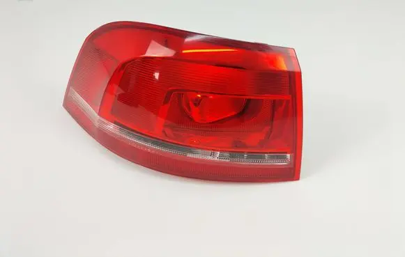 Volkswagen PASSAT B7 Rear/tail lights 3AF945095E 605001