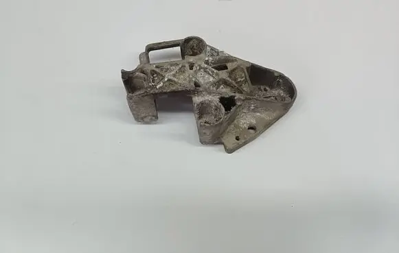 Renault Megane I Engine mounting bracket 7700430752
