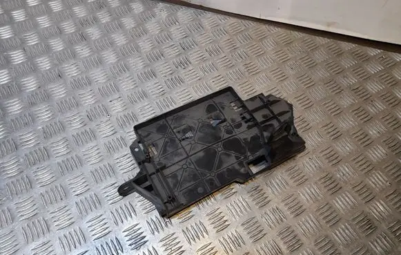 Audi Q5 SQ5 Sound amplifier holder/bracket 8R0035464