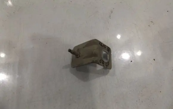 Renault Clio III Holder (bracket) 