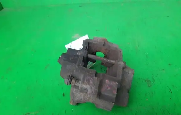 Mercedes-Benz C W202 Rear brake caliper