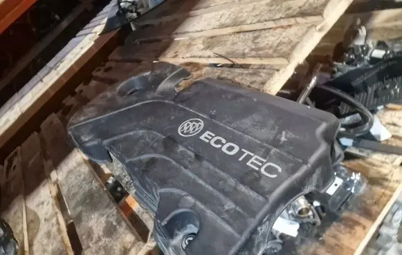 Buick Encore I Engine cover (trim)