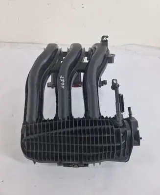 Peugeot 208 Intake manifold 1056888S