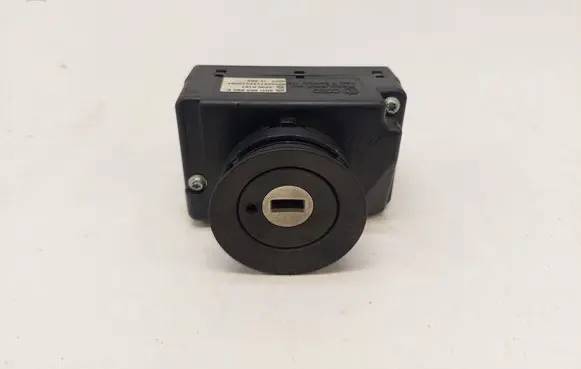 Audi A8 S8 D3 4E Ignition lock 3D0905865E