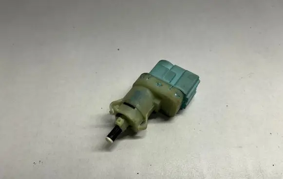 Ford Mustang VI Brake pedal sensor switch GL3T9G854BA
