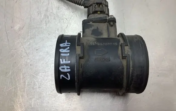 Opel Zafira B Mass air flow meter 55350046 AFH6029