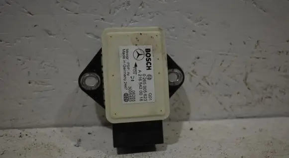 Mercedes-Benz B W245 ESP acceleration yaw rate sensor A2165420018