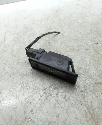 Nissan Note (E11) Number plate light