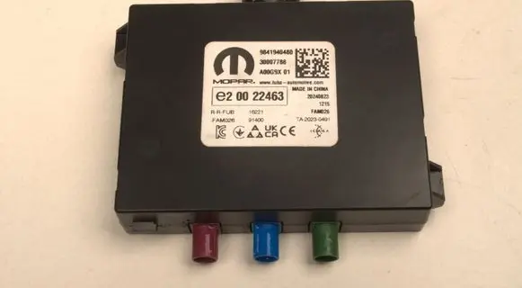 Peugeot Rifter Antenna control unit 9841940480