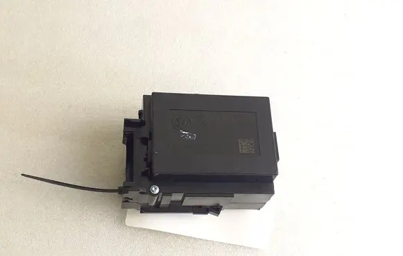 Volkswagen PASSAT B7 Ignition key card reader 3C0905843AE