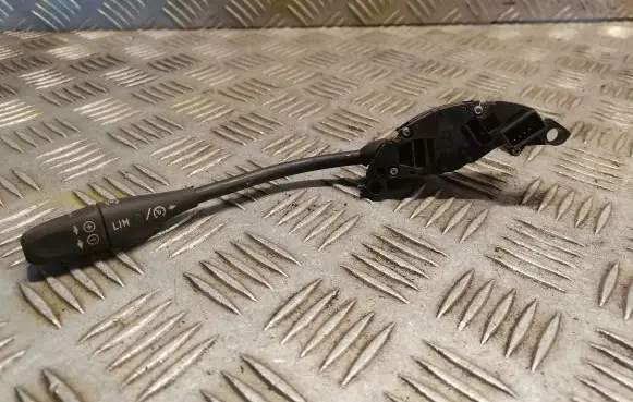Mercedes-Benz C W203 Cruise control switch 