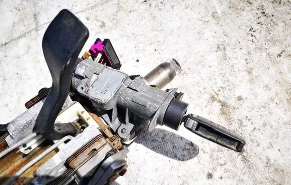 Audi A6 S6 C5 4B Ignition lock