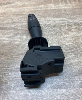 Ford Focus Wiper control stalk 98AG17A553CC