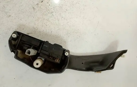 Honda Accord Central console control unit 65498