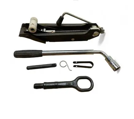 Audi TT TTS Mk2 Tool set 8J0011031