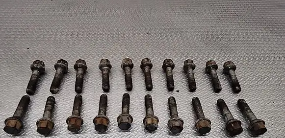 Mercedes-Benz Vito Viano W638 Nuts/bolts 