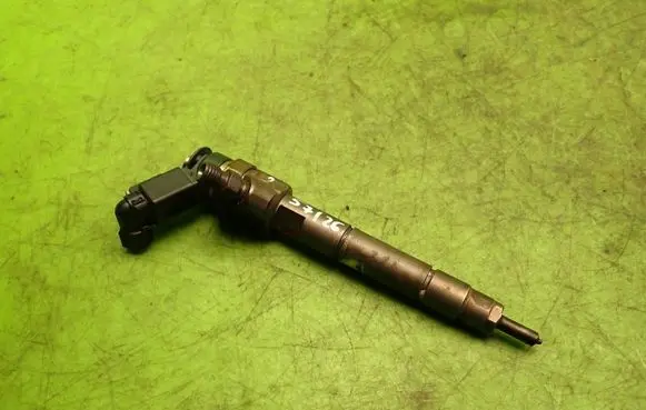 Mercedes-Benz B W245 Fuel injector A6400700787