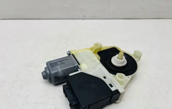 Volkswagen PASSAT B7 Rear door window regulator motor 3AA959794 3AA959704A