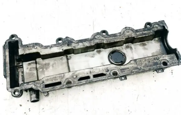 Opel Zafira A Rocker cam cover 13101754 0073485