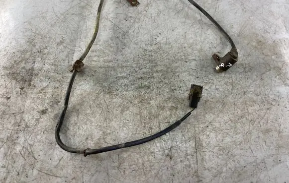 Mitsubishi Pajero Sport I ABS rear brake sensor 