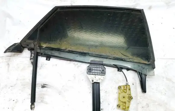 Audi A6 S6 C6 4F Rear door window/glass frame 