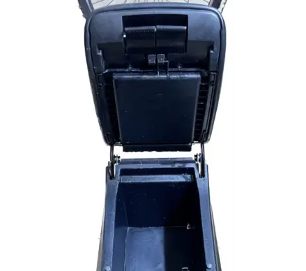 Subaru Outback (BT) Glove box central console 