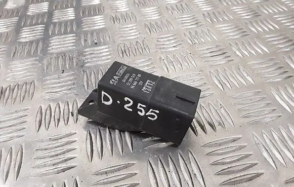 Ford C-MAX II Glow plug pre-heat relay 9666671780 51299049