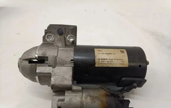 BMW 7 G11 G12 Starter motor 8589891