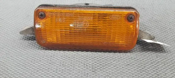 Ford Escort Front indicator light 75A613K342AA