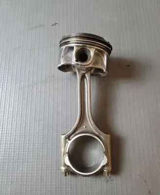 Volvo V90 Cross Country Piston with connecting rod 32249129