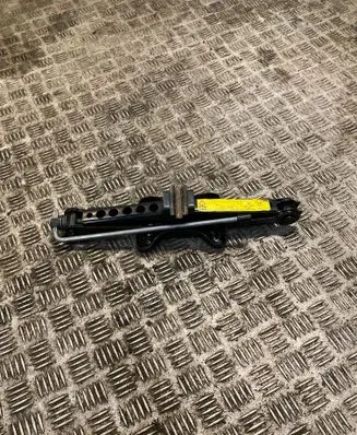 Jaguar XF X250 Lift Jack 8X2317080AA